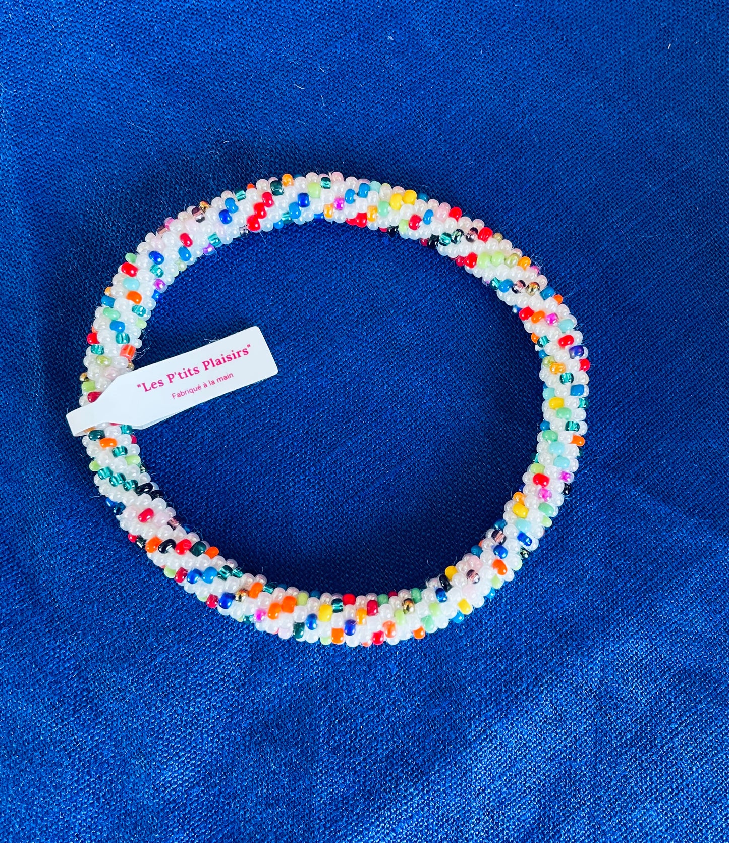 Bracelet népalais - blanc et multi-couleurs