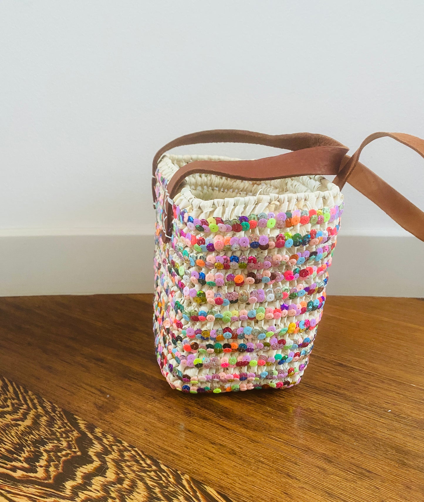 Petit panier paillettes multicolores Anissa